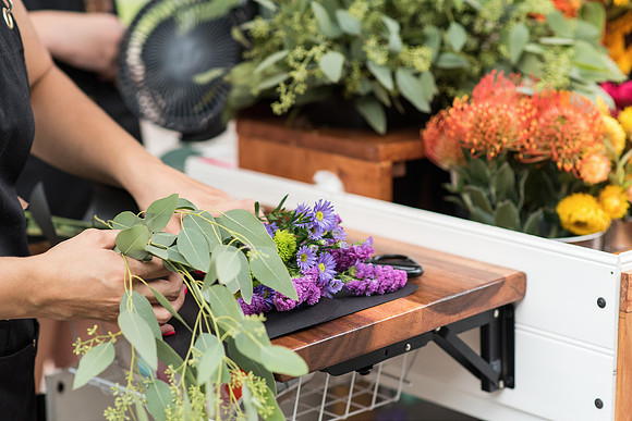plant-street-flower-cart-june-july-2021-winter-garden 1034final