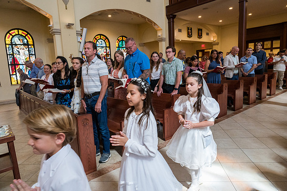 St James First Communion April 27 11 AM 0011