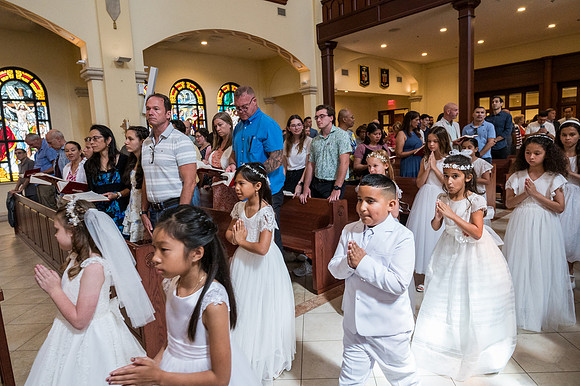 St James First Communion April 27 11 AM 0005