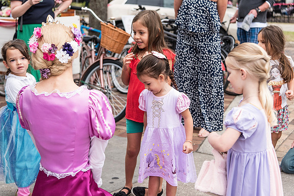 rapunzel-event-plant-street-flower-cart 1004final
