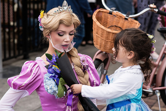 rapunzel-event-plant-street-flower-cart 1061final