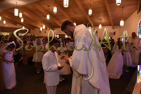 Holy-Family-First-Communion-April-29 2202
