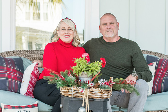 Oakland Park Porch Photos December 2023 0209