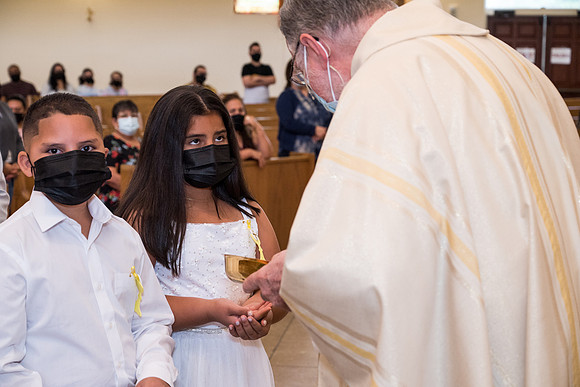 good-shepherd-first-communion-may-16-1200pm 1019