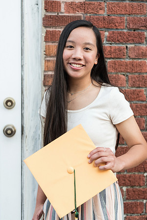 HFCS-Grad-Photos-Beatrice 1026-Editfinal