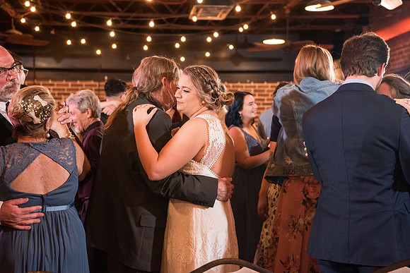 winter-park-farmers-market-wedding-erin-and-devan-selections 1575