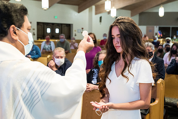 holy-family-first-communion-may-8 1012