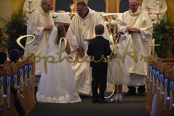 Holy-Family-First-Communion-April-29 2176