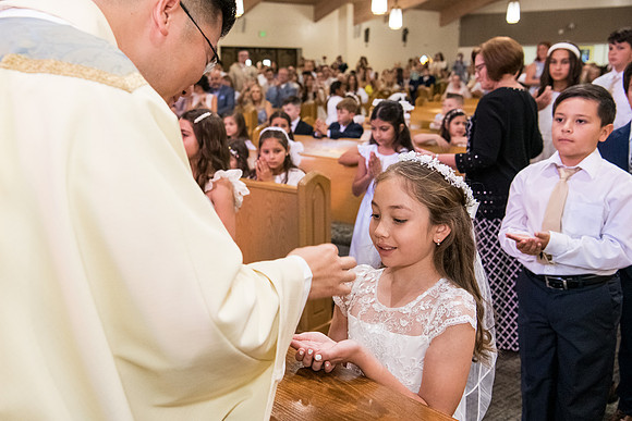 Holy Family First Communion May 4 0104