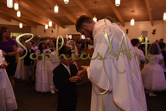 Holy-Family-First-Communion-April-29 2211