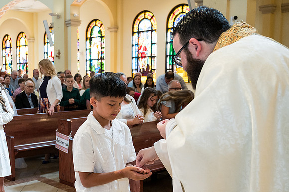 St James First Communion April 27 9 AM 0076