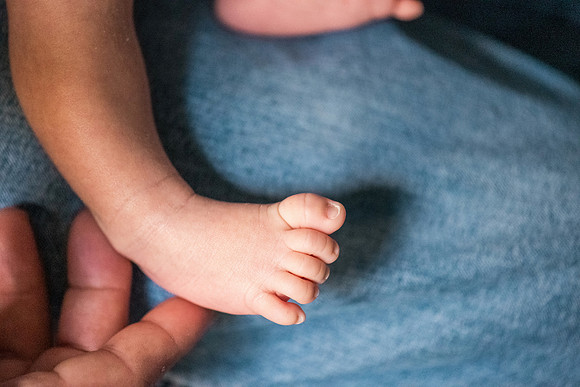 Jill and Fermin Lifestyle Newborn 0036-Edit