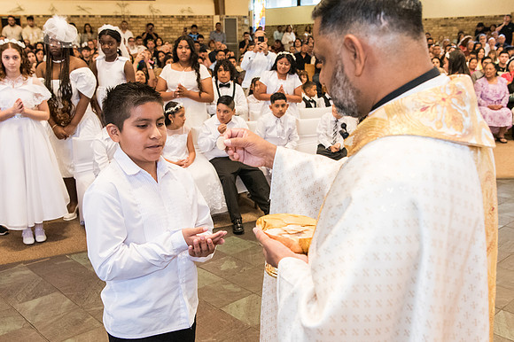 St Francis First Communion May 4 0308
