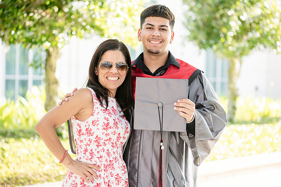 Diegos Grad Photos 2026 017-Edit-Exposure