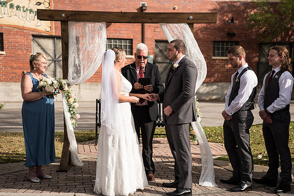 winter-park-farmers-market-wedding-erin-and-devan-selections 1317