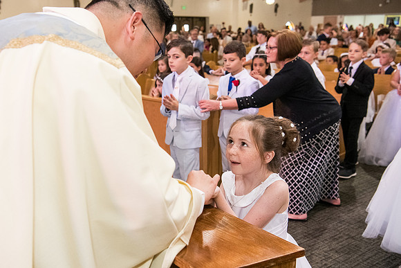 Holy Family First Communion May 4 0139