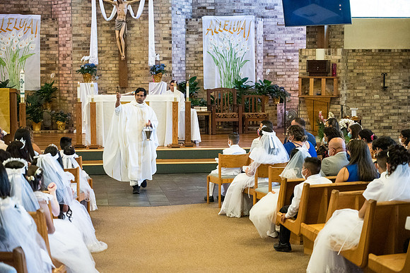 st-francis-first-communion-2021-1130am 1096