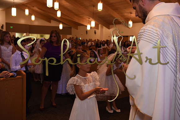 Holy-Family-First-Communion-April-29 2236