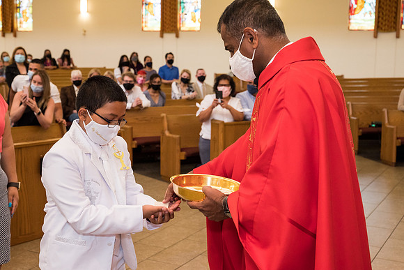good-shepherd-first-communion-may-22-430pm 1011
