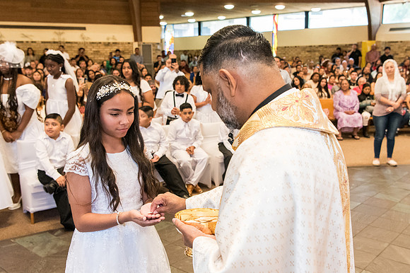 St Francis First Communion May 4 0307