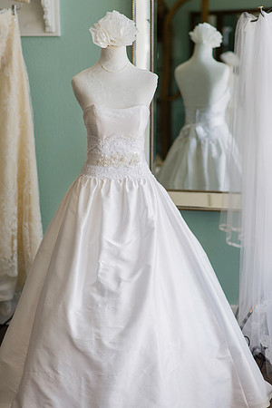 Krustallos Couture Bridal ©Sophias Art Photography