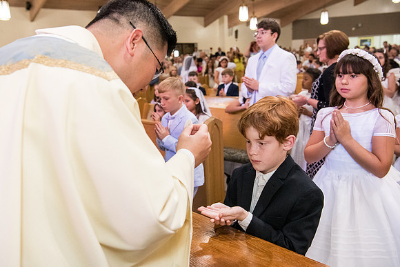 Holy Family First Communion May 4 0094