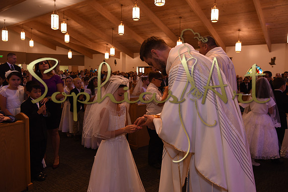 Holy-Family-First-Communion-April-29 2208