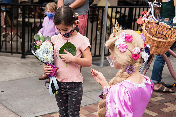 rapunzel-event-plant-street-flower-cart 1148final