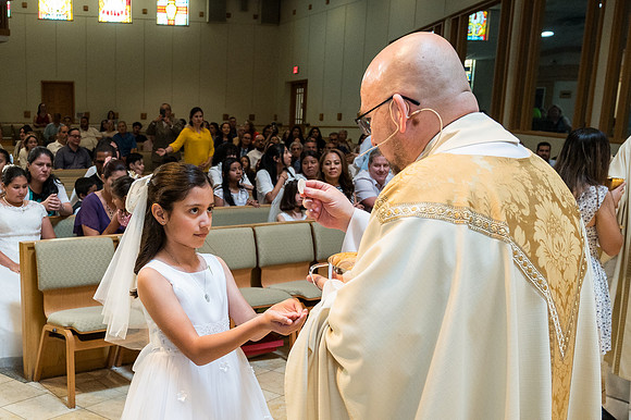 St Mary Mag First Communion April 27 0070