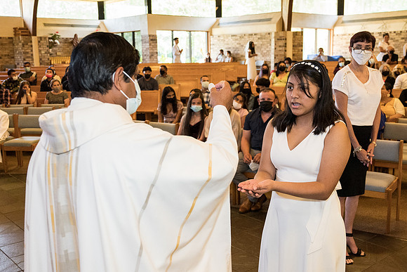 st-francis-first-communion-2021-1130am 1077