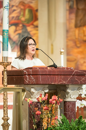 St James First Communion April 27 9 AM 0023