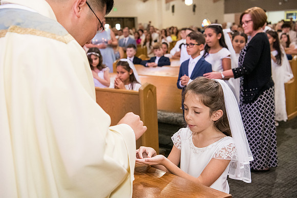 Holy Family First Communion May 4 0059