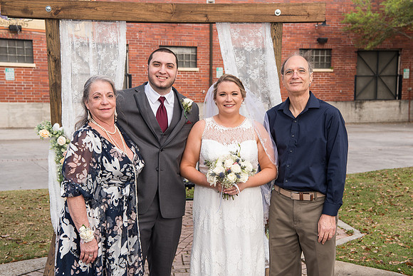 winter-park-farmers-market-wedding-erin-and-devan-selections 1364