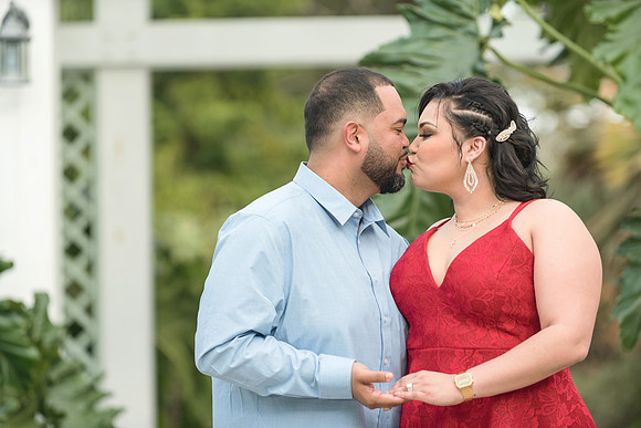 Leu-Gardens-Engagement-Session-Noraliz-and-Luis 10592