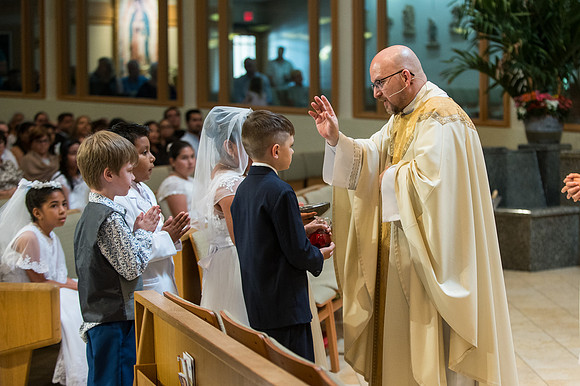 St Mary Mag First Communion April 27 0044
