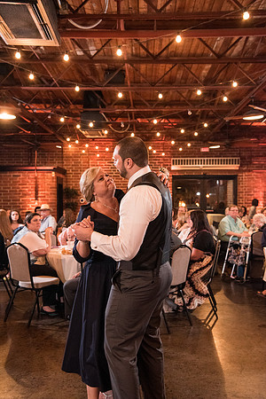 winter-park-farmers-market-wedding-erin-and-devan-selections 1573