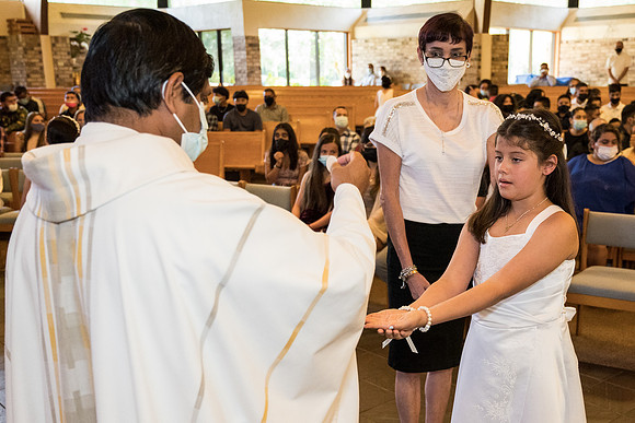 st-francis-first-communion-2021-1130am 1084