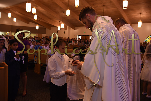 Holy-Family-First-Communion-April-29 2217