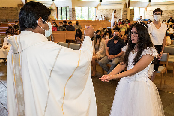 st-francis-first-communion-2021-1130am 1065