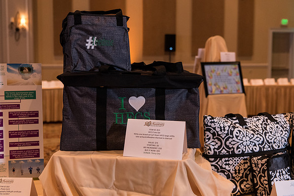 holy-family-school-anniversary-gala-and-auction-1037