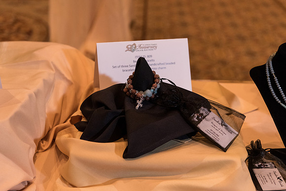 holy-family-school-anniversary-gala-and-auction-1040