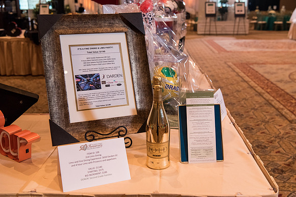 holy-family-school-anniversary-gala-and-auction-1075
