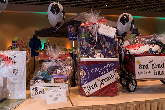 holy-family-school-anniversary-gala-and-auction-1078