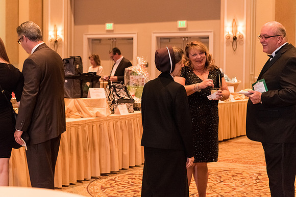 holy-family-school-anniversary-gala-and-auction-1162