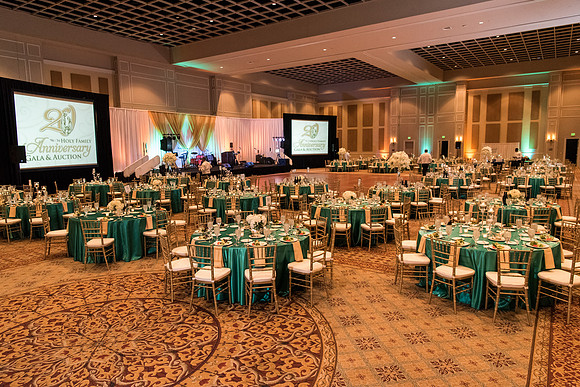 holy-family-school-anniversary-gala-and-auction-1221