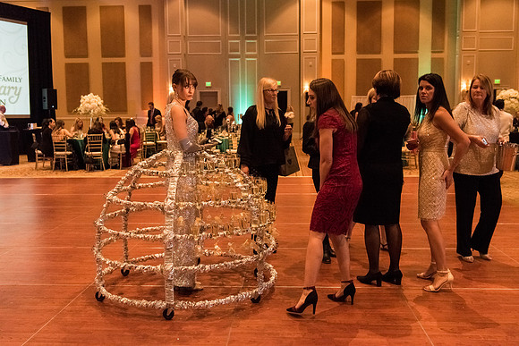 holy-family-school-anniversary-gala-and-auction-1253