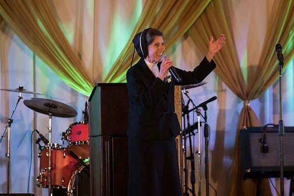 holy-family-school-anniversary-gala-and-auction-1302