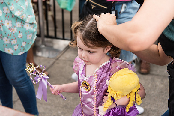 rapunzel-event-plant-street-flower-cart 1098final