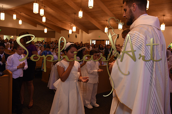 Holy-Family-First-Communion-April-29 2215