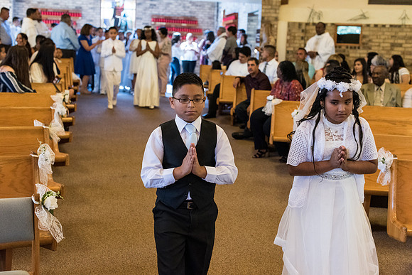St-Francis-of-Assisi-First-Communions-May-4-1130 1291